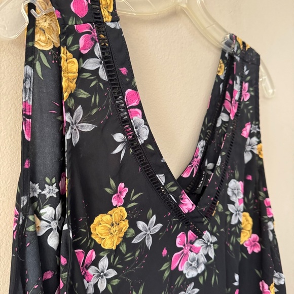 Torrid Black Tank Top with Pink and Yellow Floral Pattern Size 4/4X - Picture 6 of 10